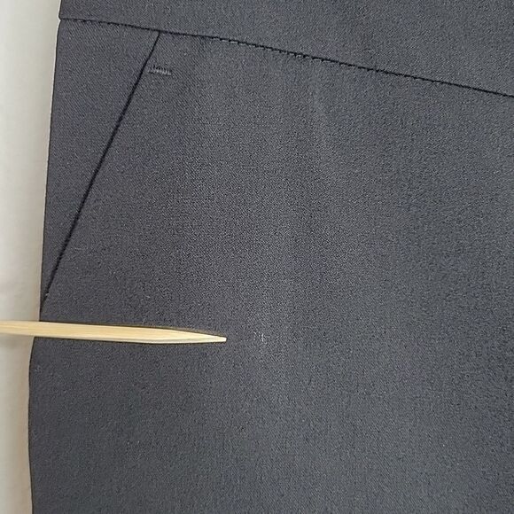 H&M Women's Modern Classic Black Wide Leg Dress Pants size 8 Creased Pockets - Picture 9 of 11